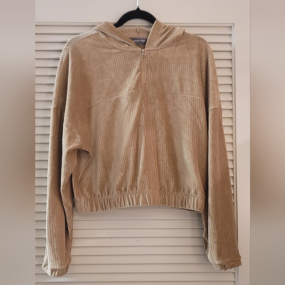 Cobble Lane- Tan Long-Sleeve Ribbed Velour Hoodie
